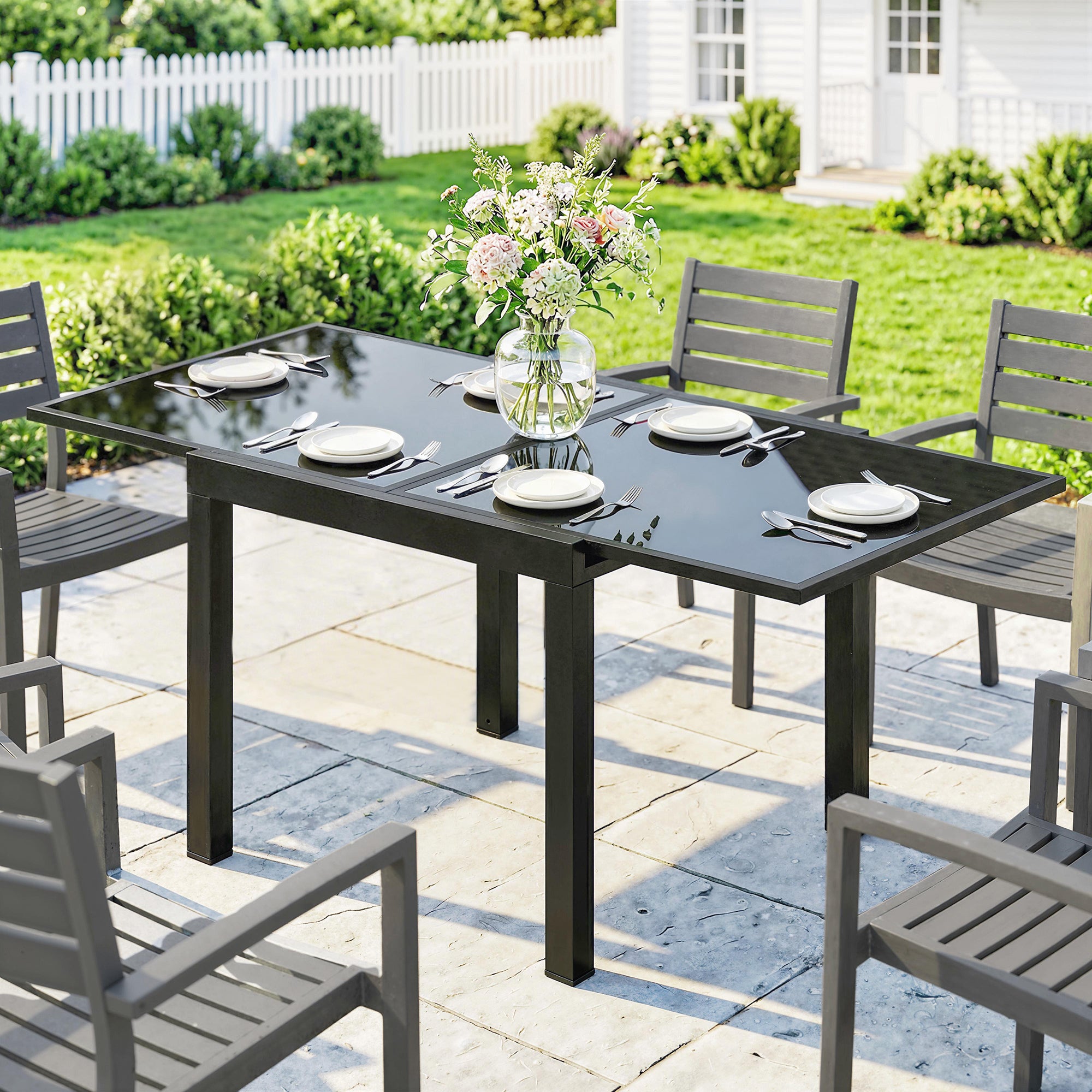 Aluminum Expandable Outdoor Dining Table with Tempered Glass Tabletop and Aluminum Frame, for Garden, Backyard, Black