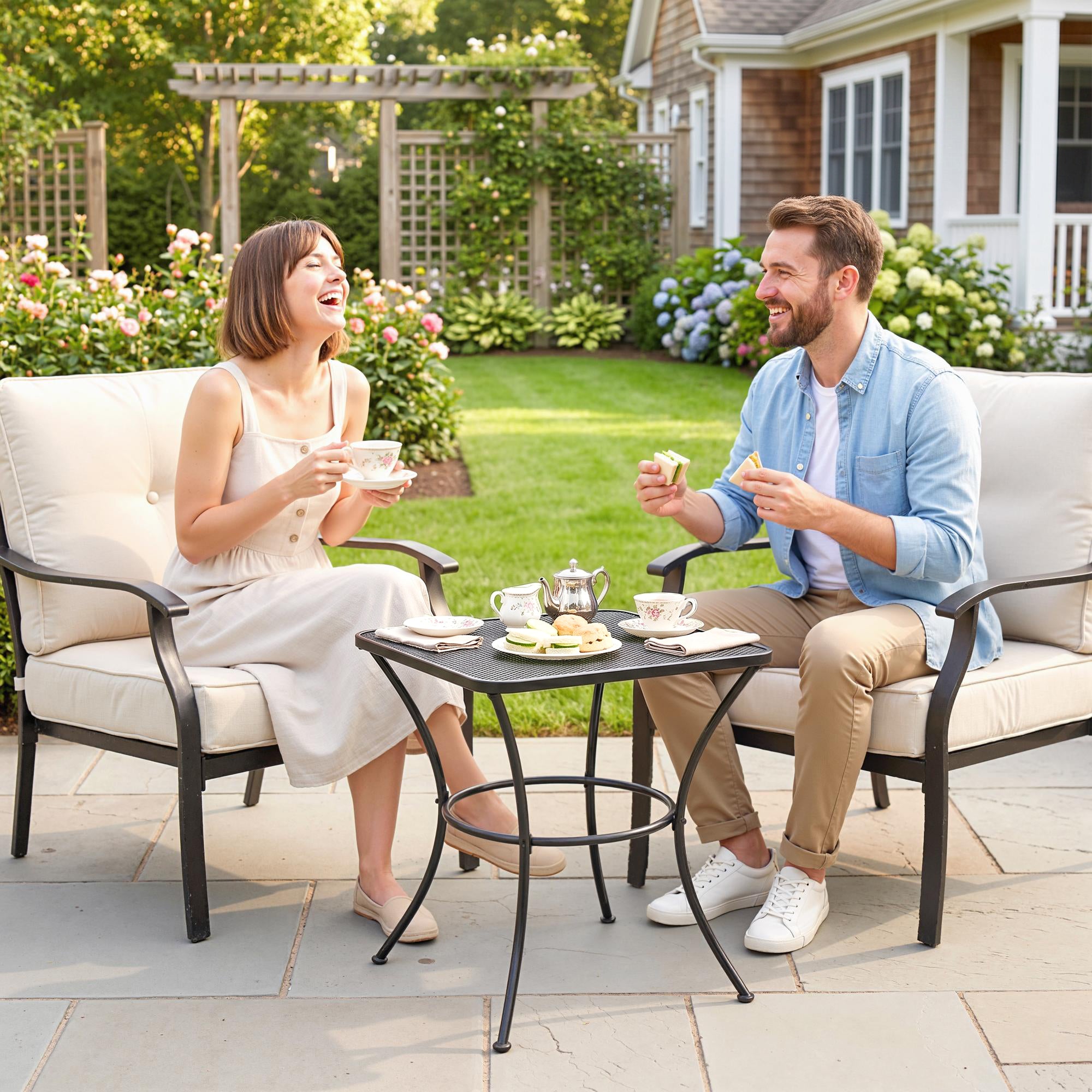 Square Outdoor Side Table, Metal Outdoor Patio Table, Garden Coffee Side Bistro Tables with Mesh Grid Top for Balcony, Porch, Backyard, 17.7" x 17.7" x 19.7", Black