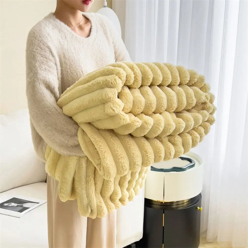 Double-Sided Warm Throw Blanket – Soft, Breathable & Skin-Friendly Solid Color Striped Blanket