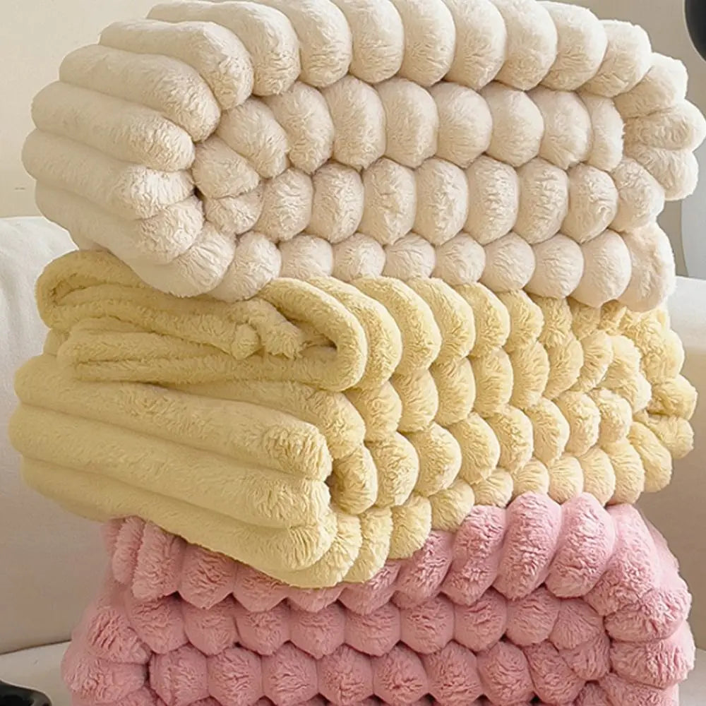Double-Sided Warm Throw Blanket – Soft, Breathable & Skin-Friendly Solid Color Striped Blanket