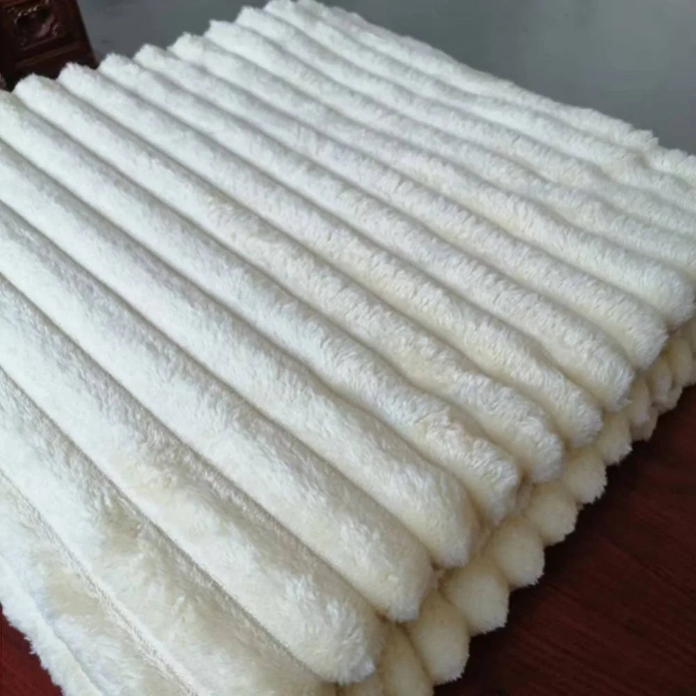 Double-Sided Warm Throw Blanket – Soft, Breathable & Skin-Friendly Solid Color Striped Blanket