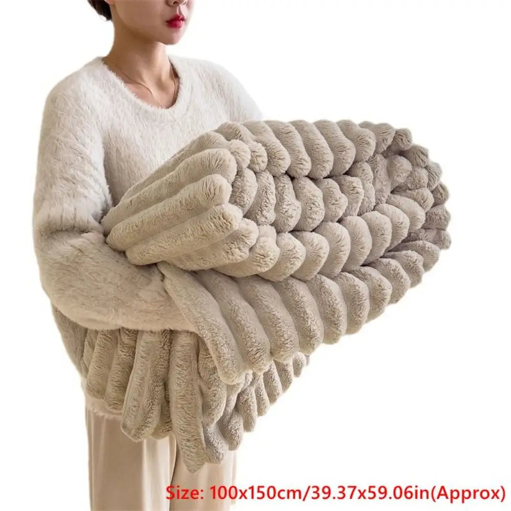 Double-Sided Warm Throw Blanket – Soft, Breathable & Skin-Friendly Solid Color Striped Blanket