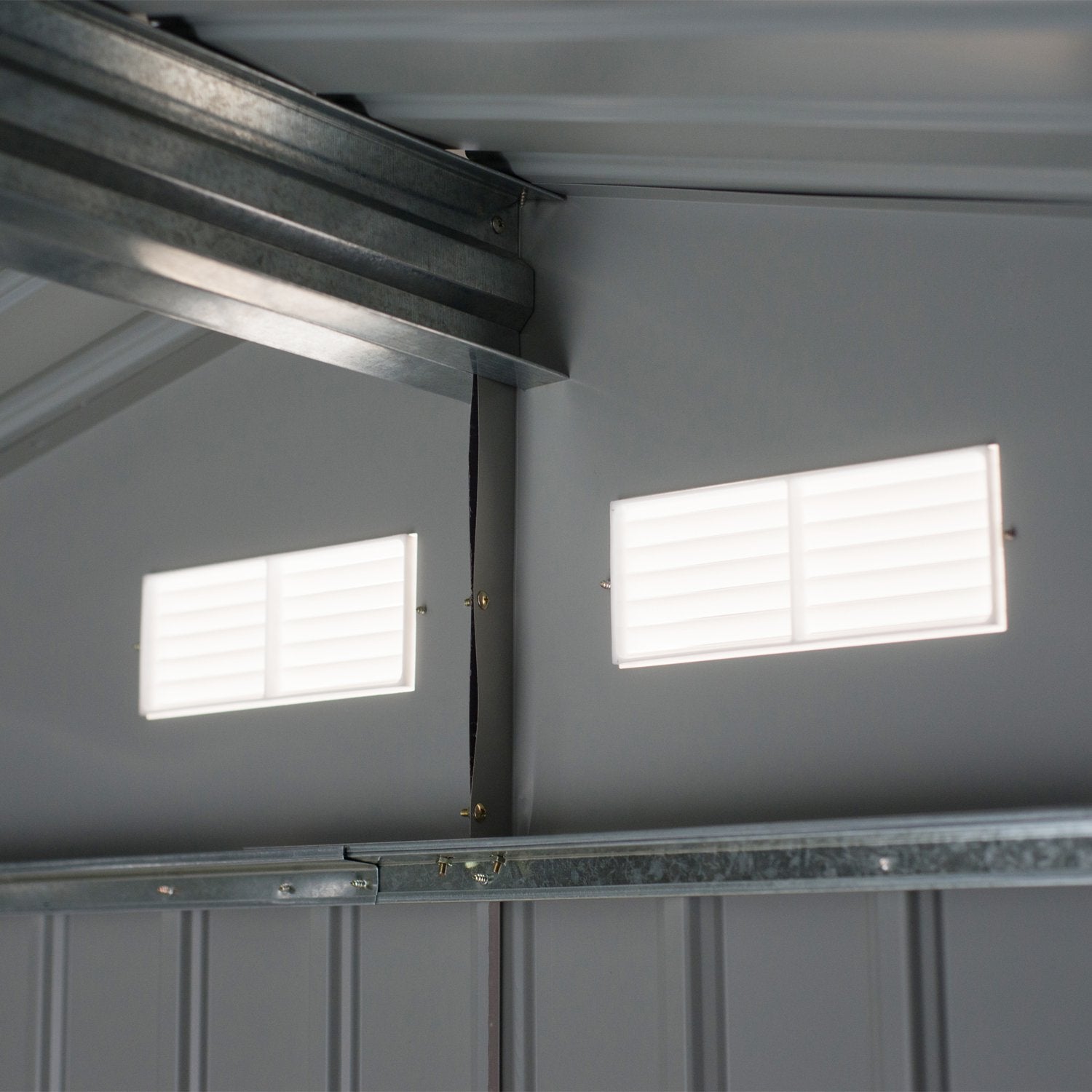 9'x6.3'Garden Storage Outdoor Shed w/ Floor Foundation Outdoor Yard Metal Tool Storage House Grey White