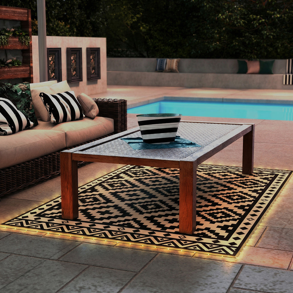 Outdoor Rug Carpet Reversible Plastic Straw Rug with LED Lights 12' x 9'